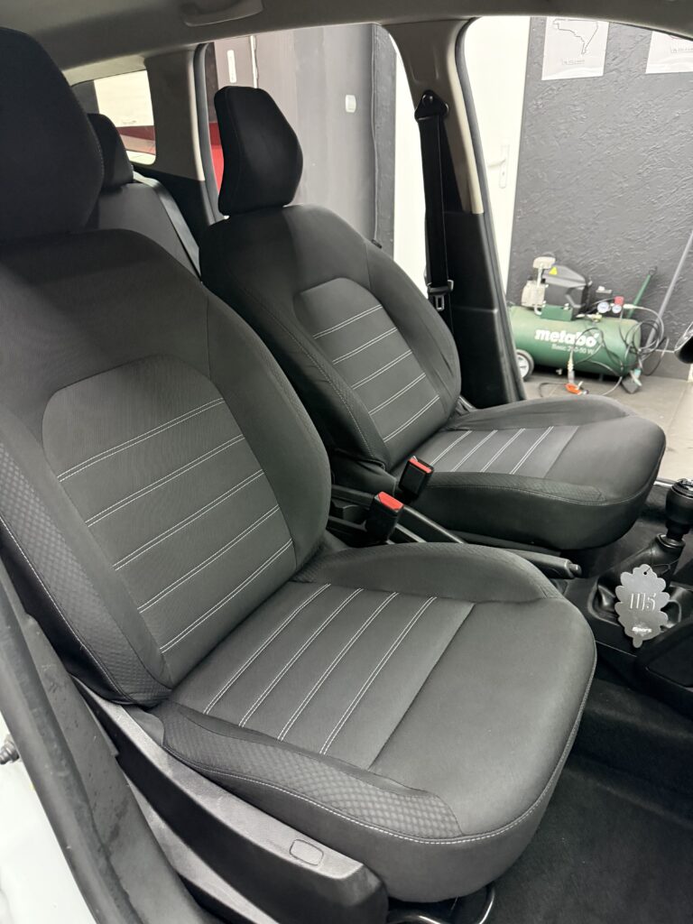 Wnetrze-Dacia-Duster